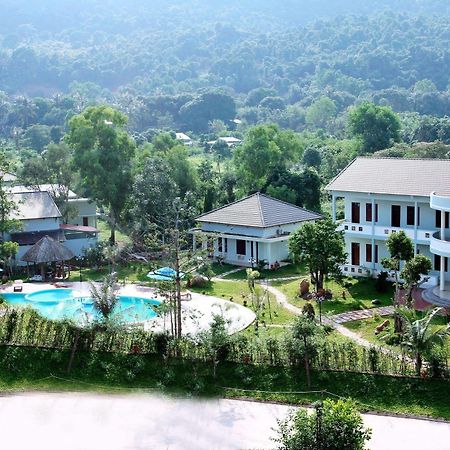 Resort Montana Фукуок Екстер'єр фото
