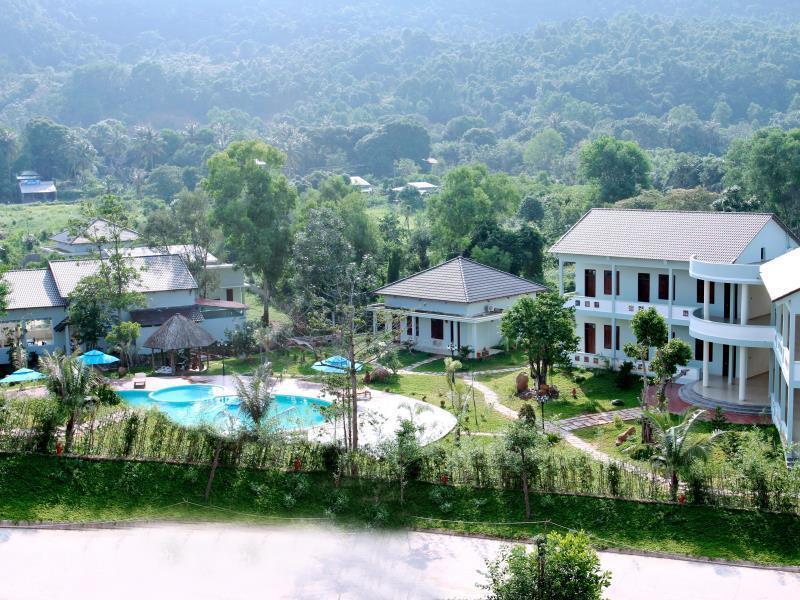 Resort Montana Фукуок Екстер'єр фото