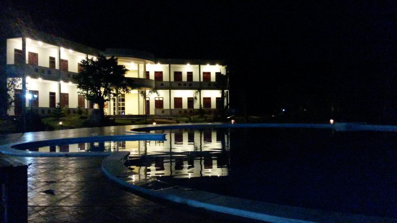 Resort Montana Фукуок Екстер'єр фото