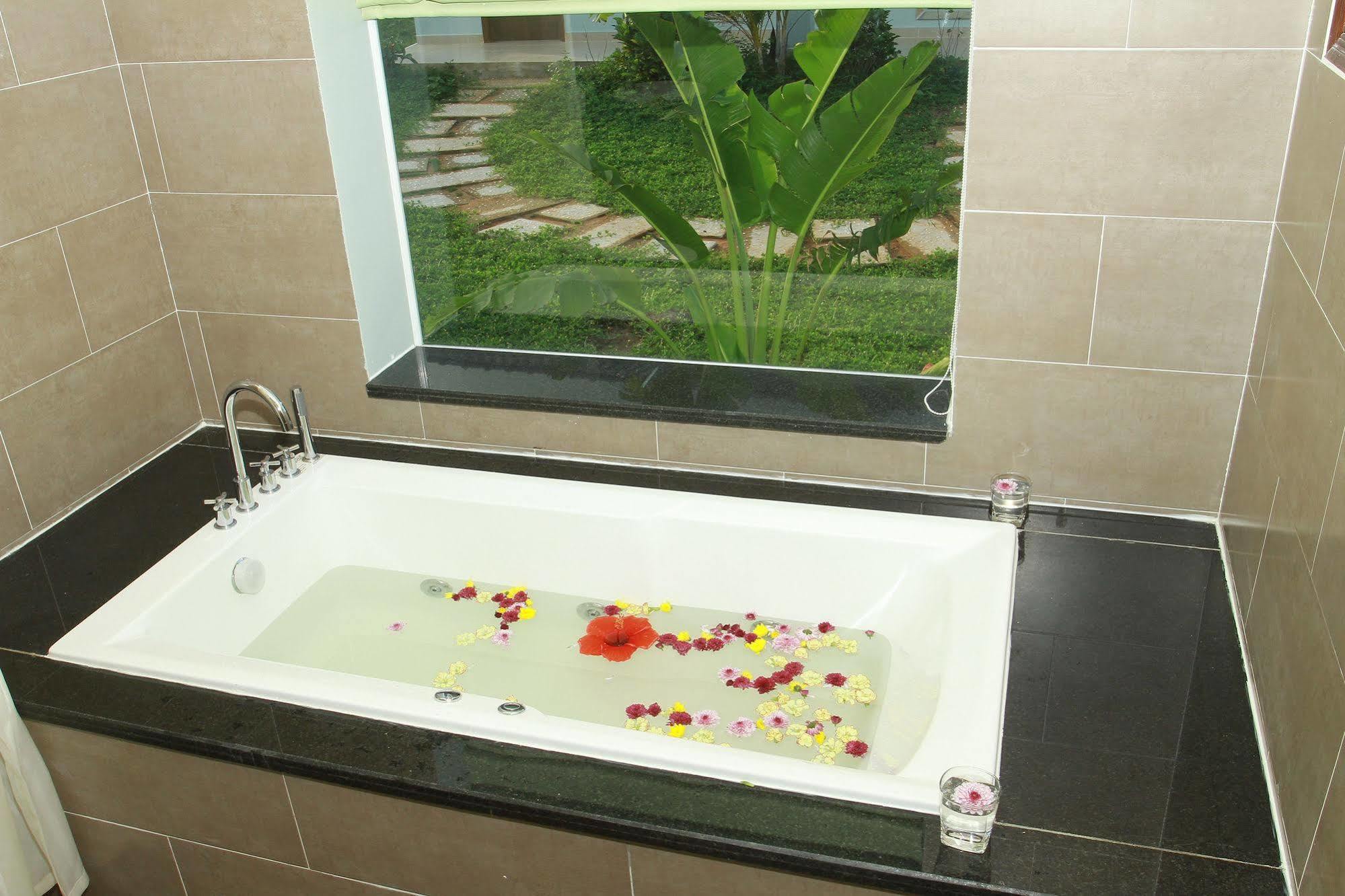 Resort Montana Фукуок Екстер'єр фото