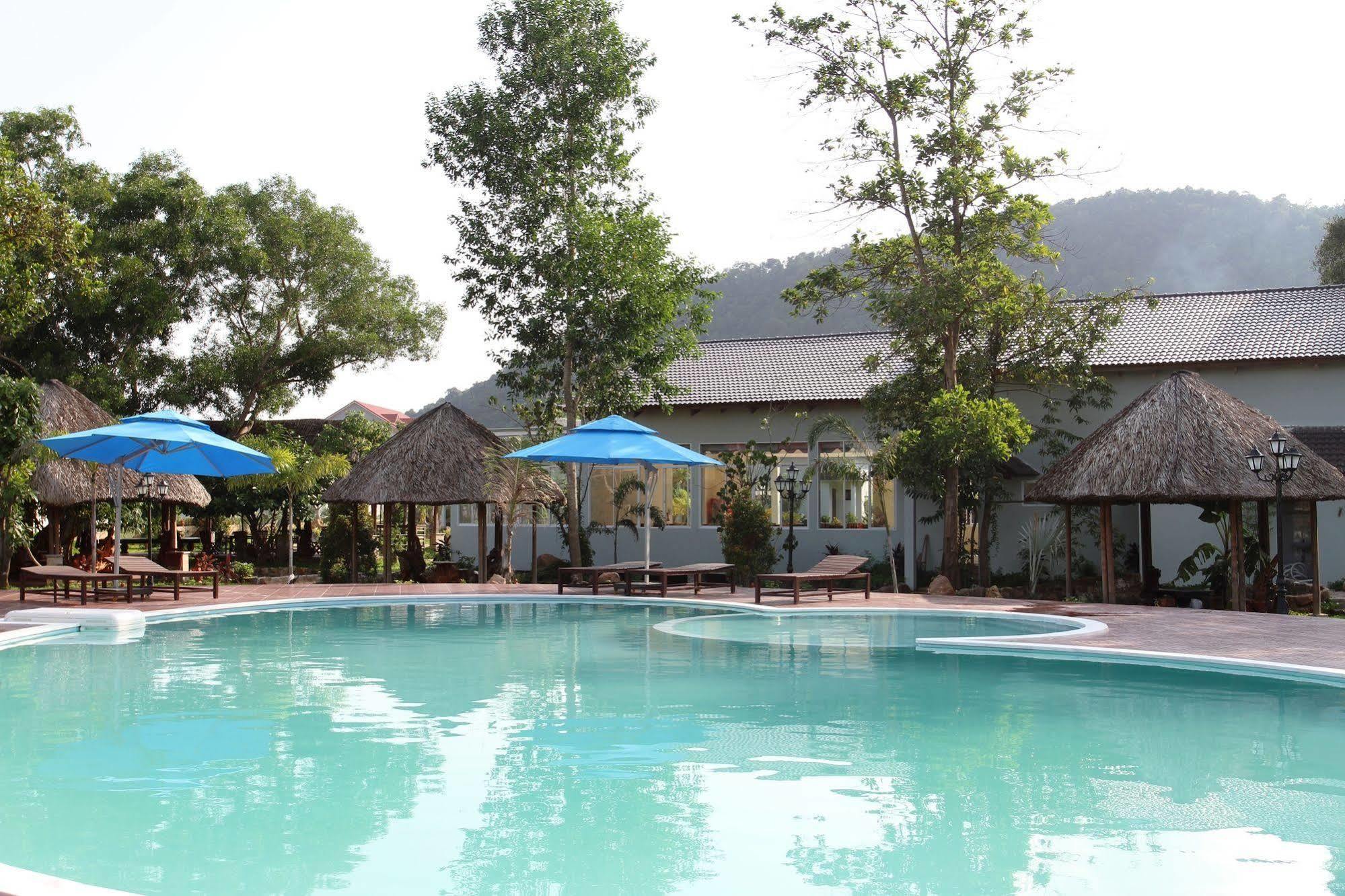 Resort Montana Фукуок Екстер'єр фото