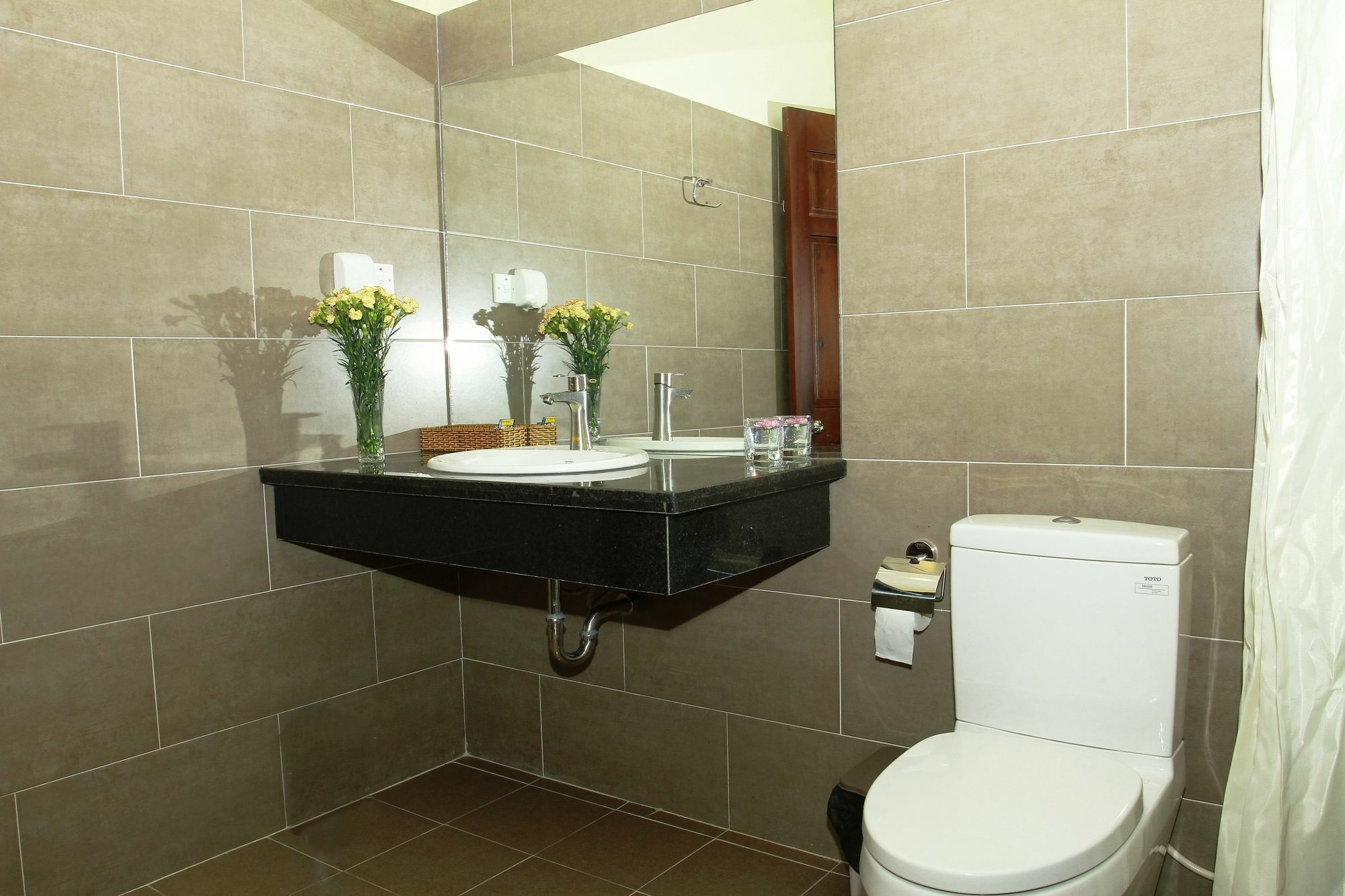 Resort Montana Фукуок Екстер'єр фото